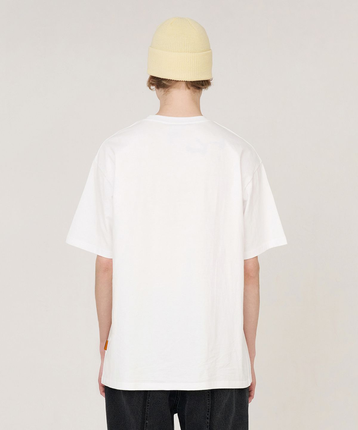 어널로이드(UNALLOYED) 로고 티셔츠 / 화이트