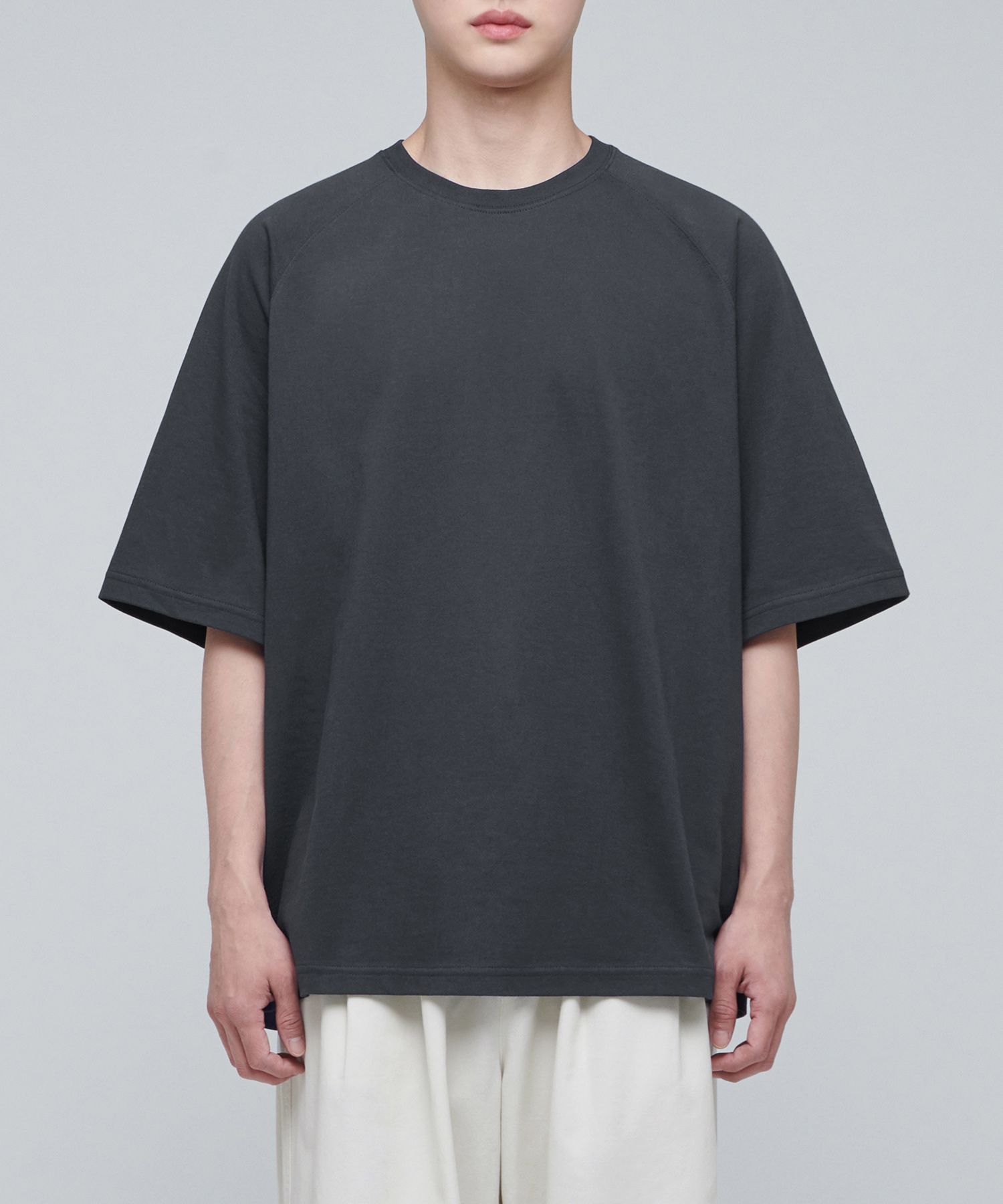 MUSINSA | MUSINSA STANDARD Extra Oversized Raglan Short
