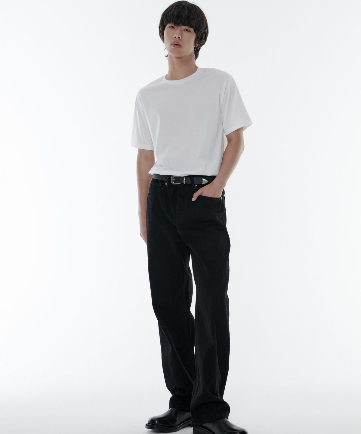 무신사 스탠다드(MUSINSA STANDARD) 수피마 베이식 크루 넥 티셔츠 [화이트]