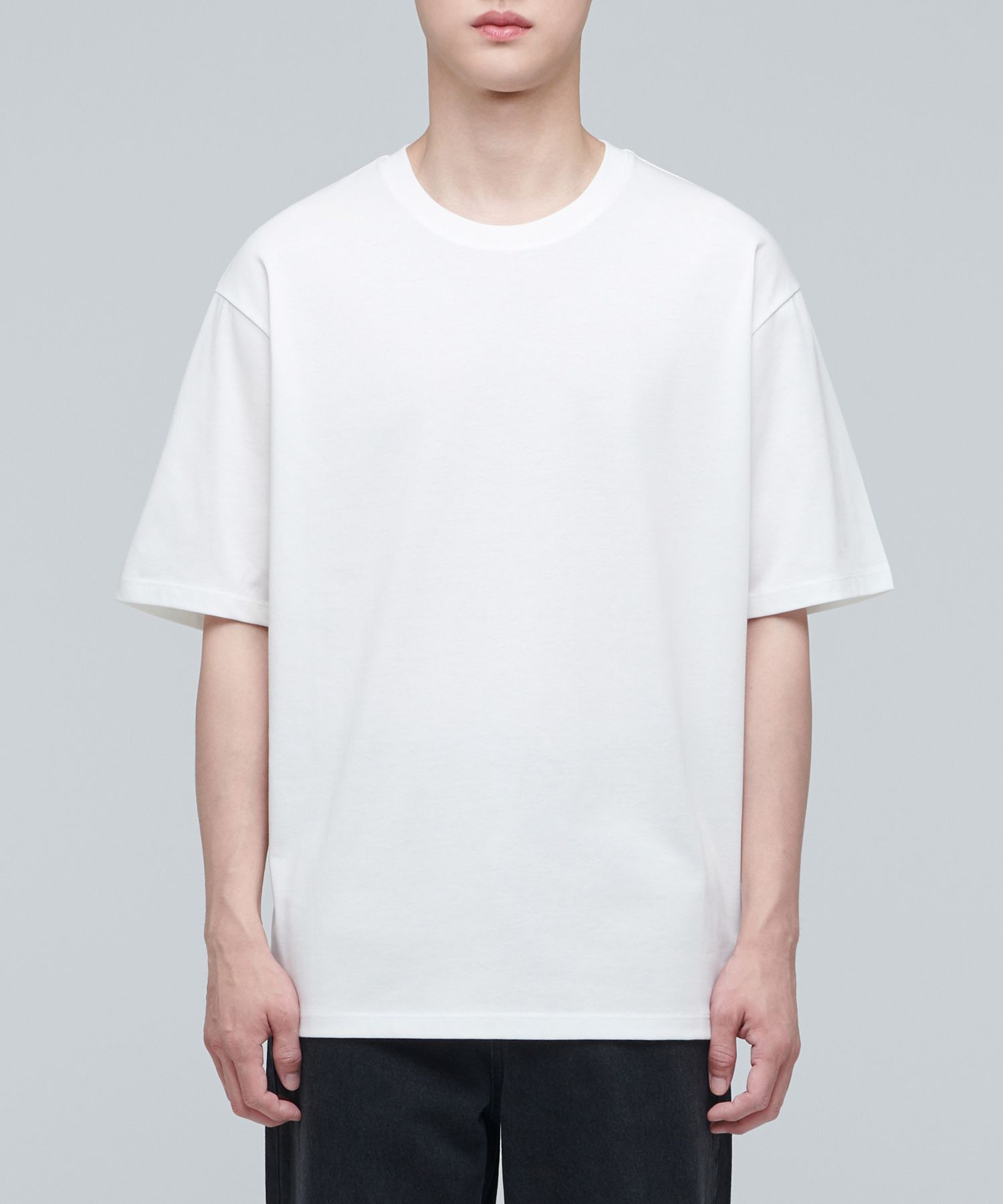 MUSINSA | MUSINSA STANDARD Supima Relaxed Crew Neck T-shirt