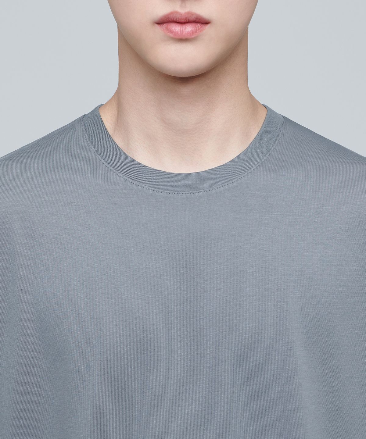 무신사 스탠다드(MUSINSA STANDARD) 수피마 릴렉스드 크루 넥 티셔츠 [그레이]