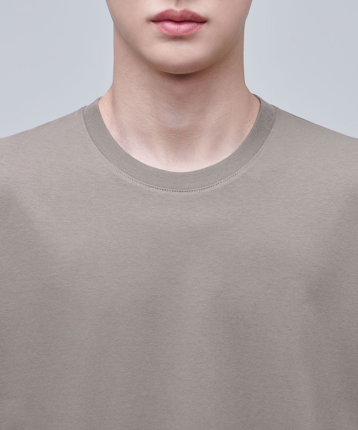 무신사 스탠다드(MUSINSA STANDARD) 리사이클 릴렉스드 크루 넥 티셔츠 [더스티 베이지]