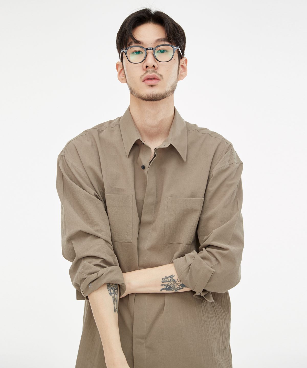 기프트오리지널(GIFTORIGINAL) (UNISEX) 소프트 히든 버튼 셔츠 베이지