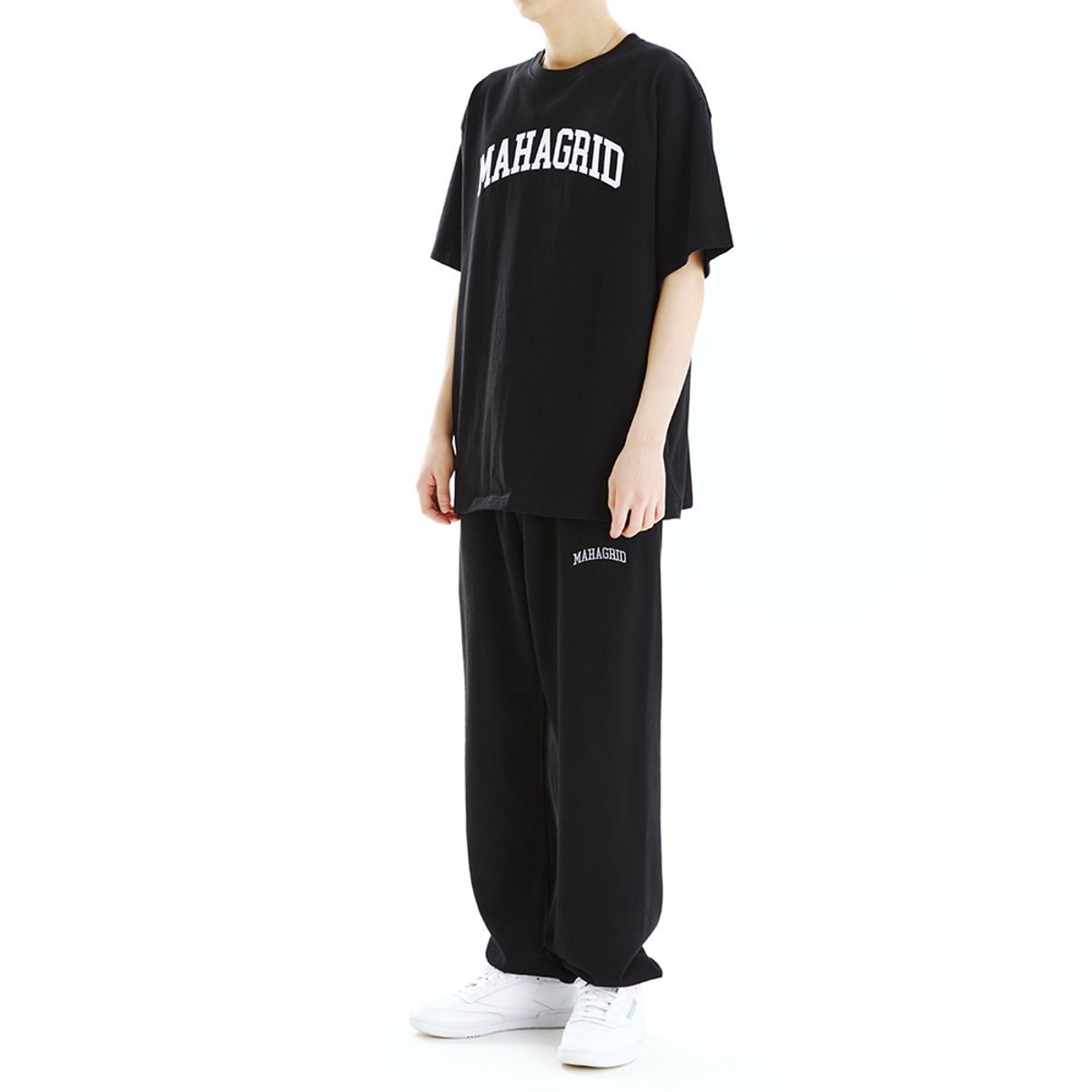 마하그리드(MAHAGRID) VARSITY LOGO TEE BLACK(MG2CMMT501A)
