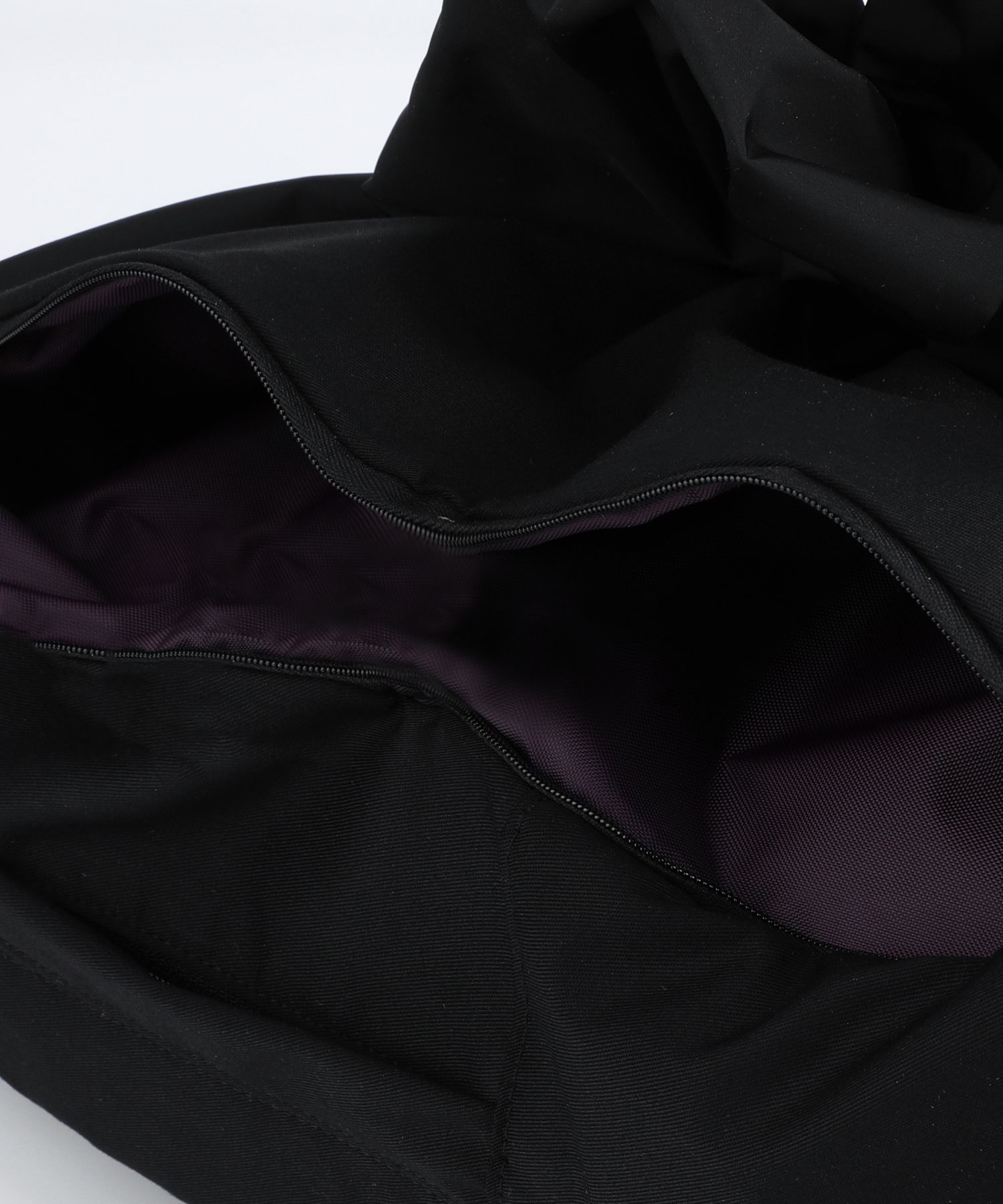 MUSINSA | IUGAMAKARAS Knotted Backpack (Black)