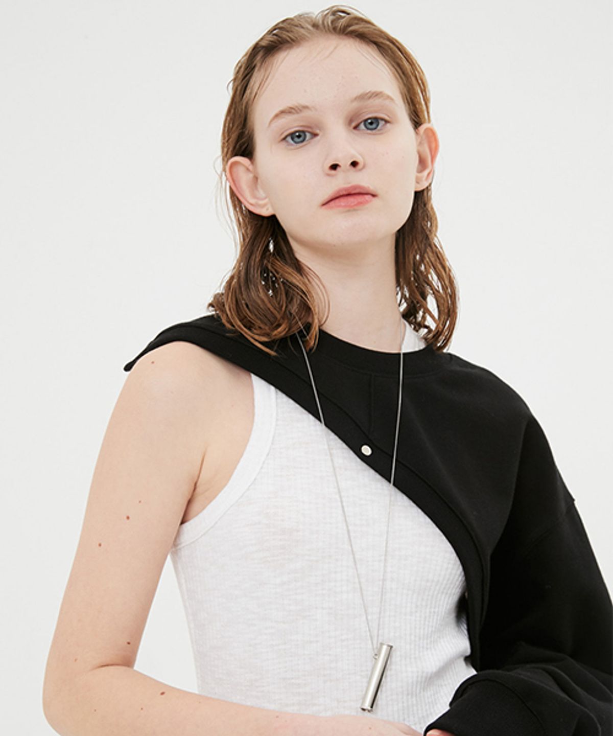 문선 아카이브(MOONSUN ARCHIVE) UNISEX Cutting Detachable Sweatshirt [Black]