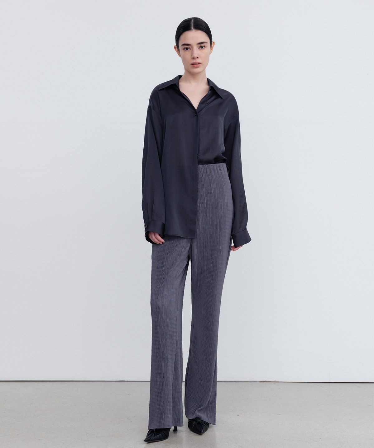 리이(RE RHEE) HIGH RISE PLEATED PANTS CC
