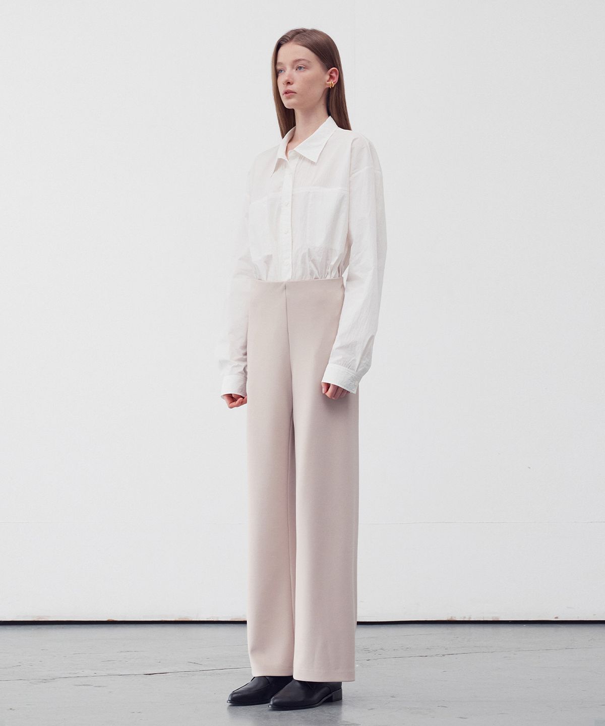 리이(RE RHEE) ELASTICATED WAIST STRAIGHT LEG TROUSERS 2COLOR