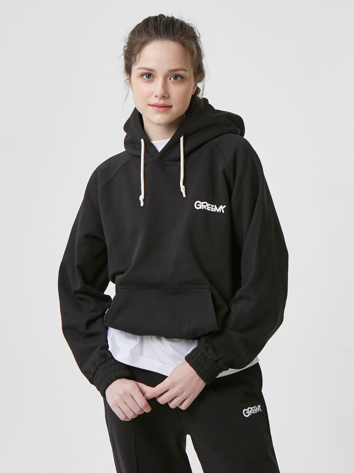 그리미(GREEMY) SMALL LOGO HOODIE (BLACK)