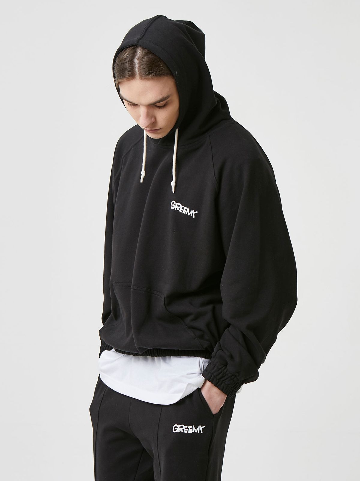그리미(GREEMY) SMALL LOGO HOODIE (BLACK)