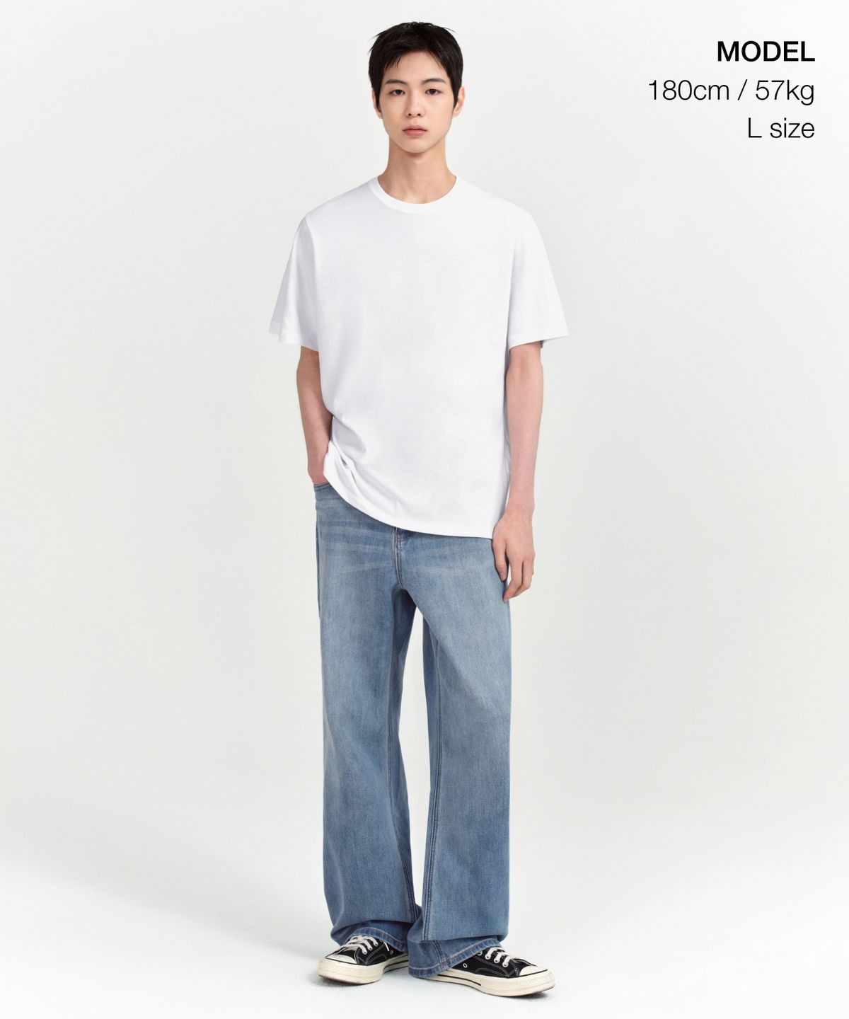 무신사 스탠다드(MUSINSA STANDARD) 쿨탠다드 베이식 크루 넥 반팔 티셔츠 [화이트]