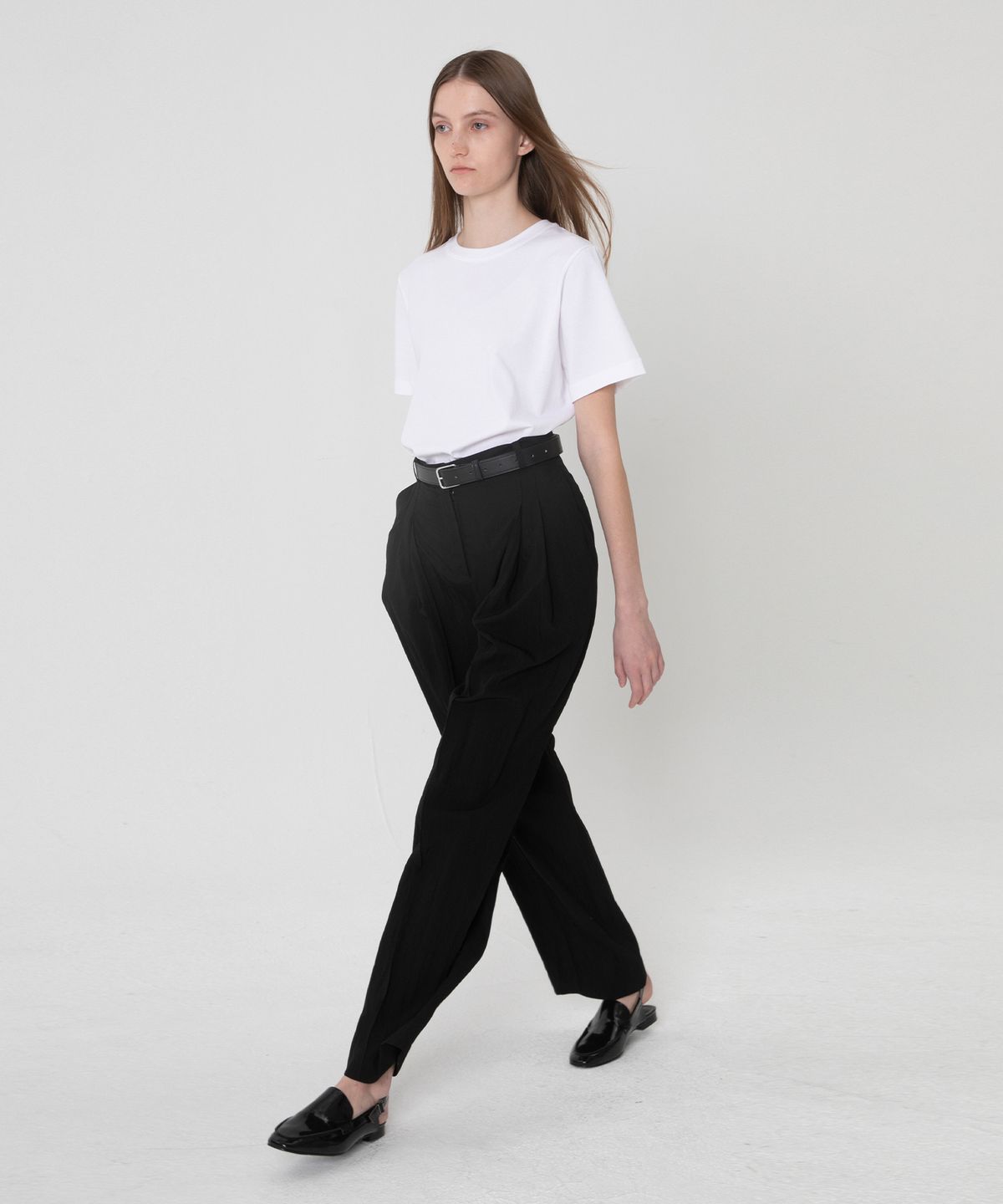 르바(LEVAR) Basic Round Cotton T-Shirt - 5colors