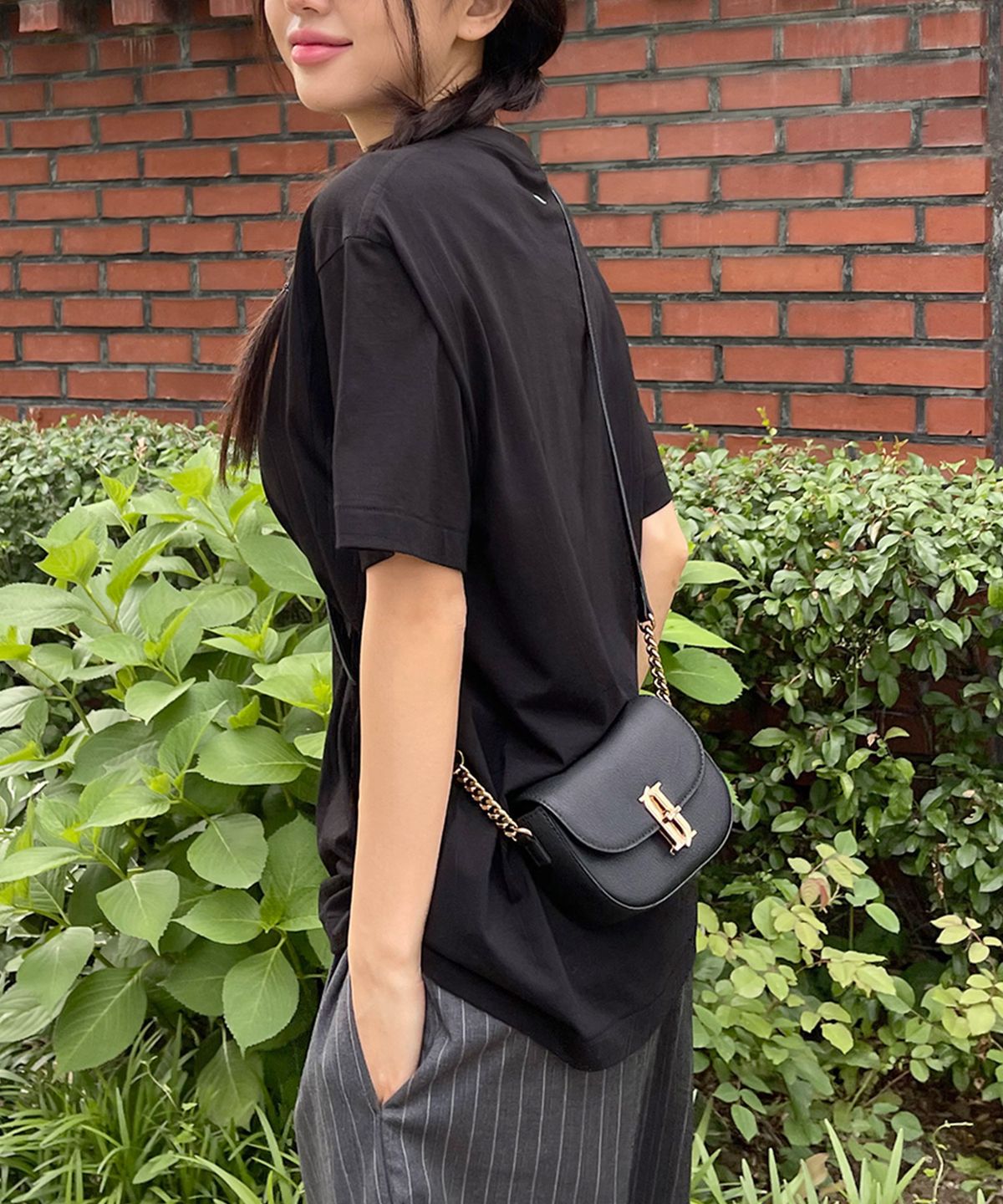 제이에스티나(JESTINA) JOELLE FALLIN MINI 크로스 BK (JHNCHE2BS831BK010)