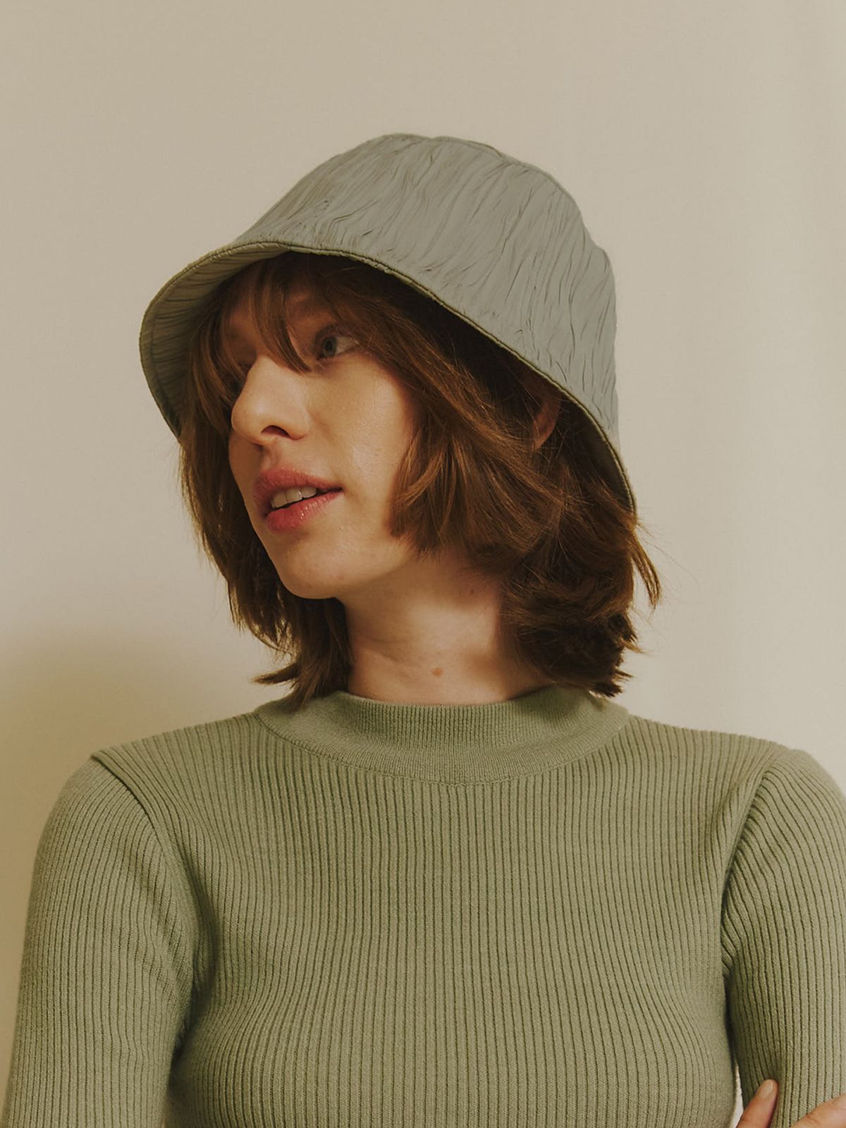 포에지담(POESIEDAME) [The shelter] Pleats bucket hat in Khaki