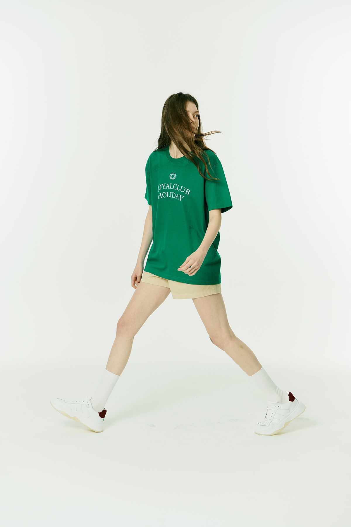 로열클럽홀리데이(ROYAL CLUB HOLIDAY) 세미 오버핏 로고 반팔 티셔츠 그린