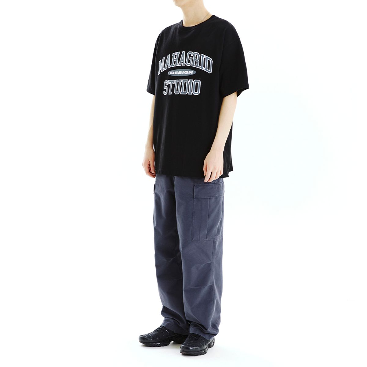 마하그리드(MAHAGRID) COLLEGE LOGO TEE BLACK/CHARCOAL(MG2BSMT536A)