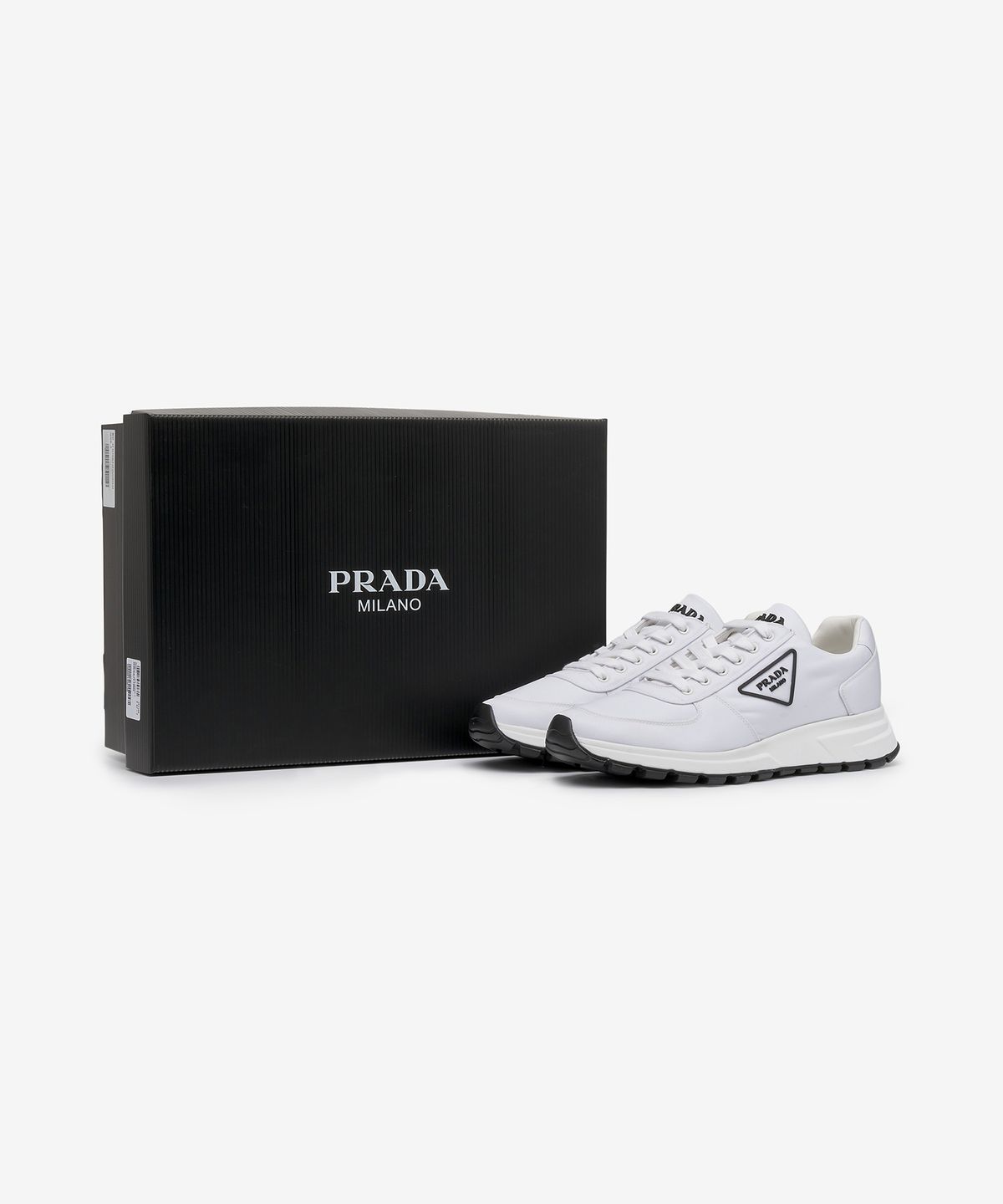 프라다(PRADA) 남성 프랙스 01 스니커즈 - 화이트 / 4E35763LFVF0009