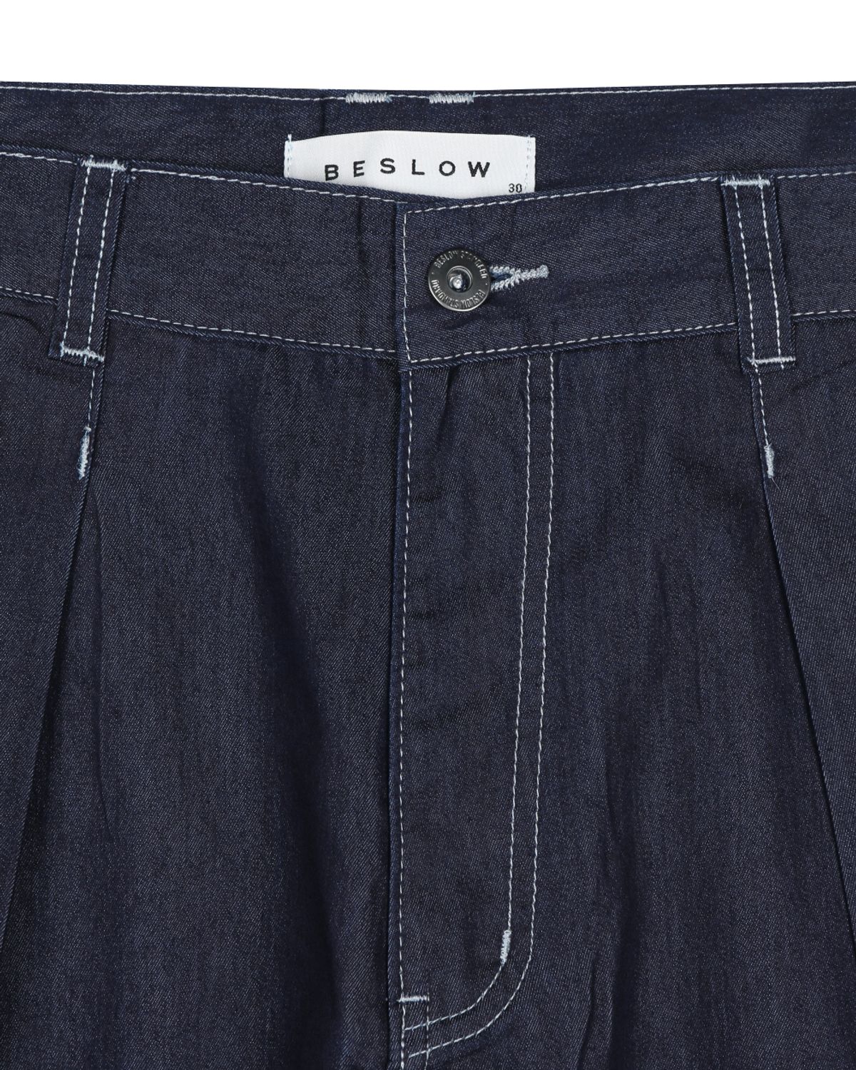 비슬로우(BESLOW) WIDE FIT ONE TUCK TENCEL LIKE SHORTS INDIGO