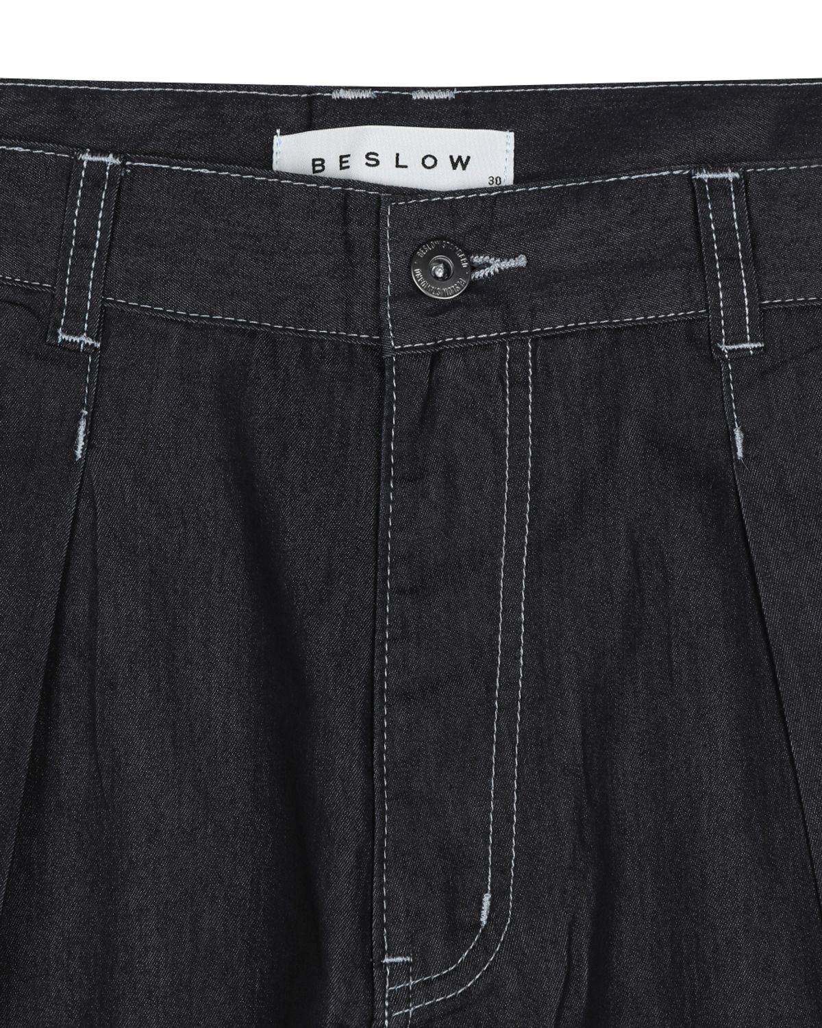비슬로우(BESLOW) WIDE FIT ONE TUCK TENCEL LIKE SHORTS BLACK