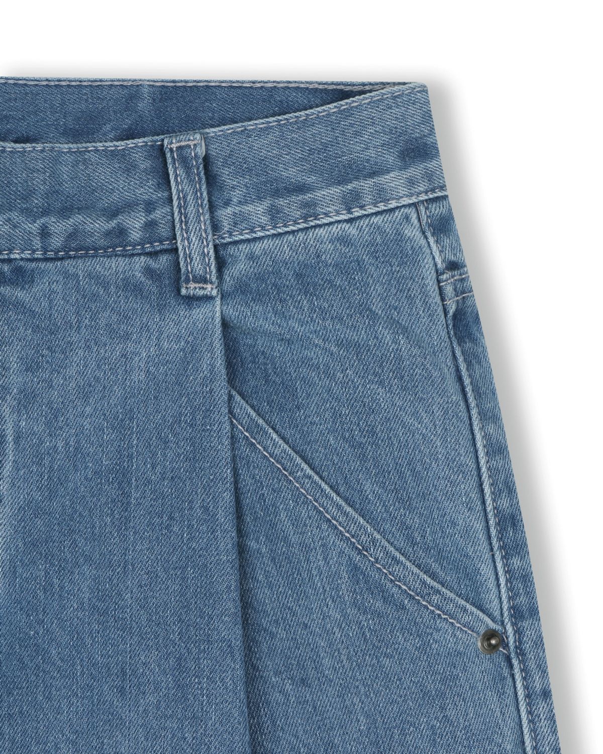 비슬로우(BESLOW) CONE MILL DEEP ONE TUCK SHORTS LIGHT WASHED
