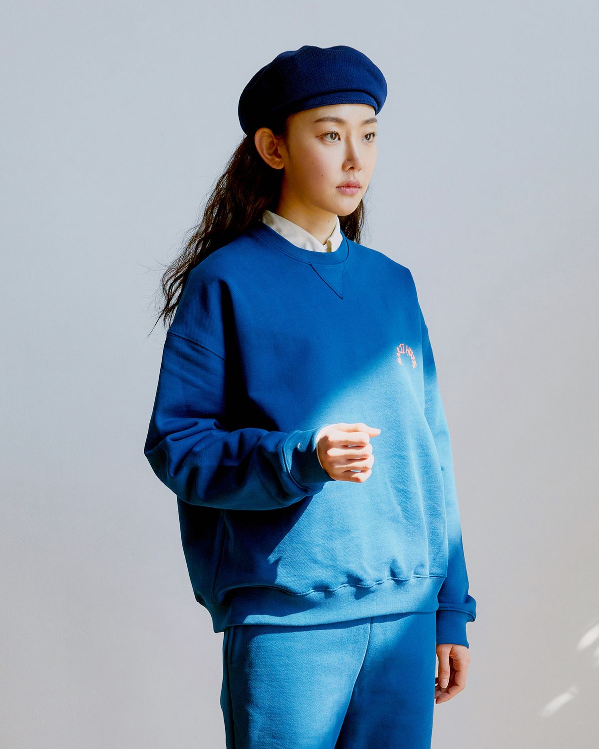 마르지하우스(MARJI HOUSE) Vintage logo sweat shirts Blue