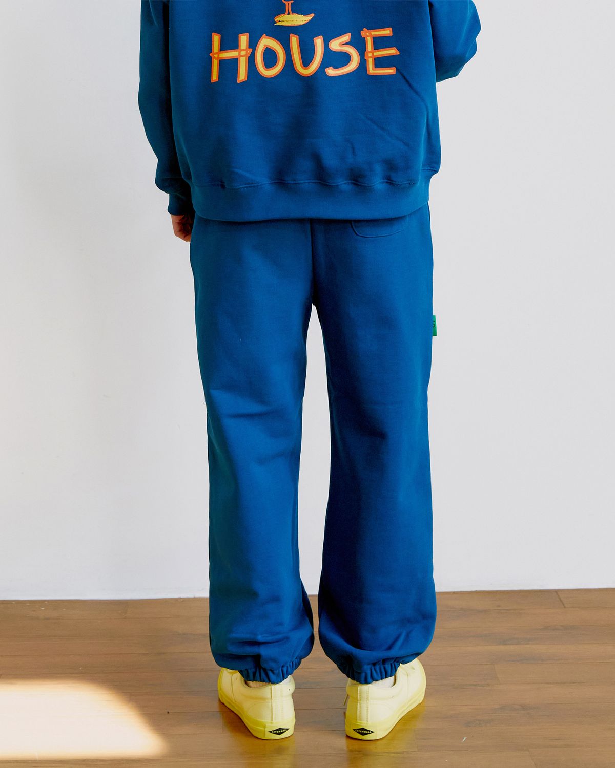 마르지하우스(MARJI HOUSE) Vintage logo sweat pants Blue