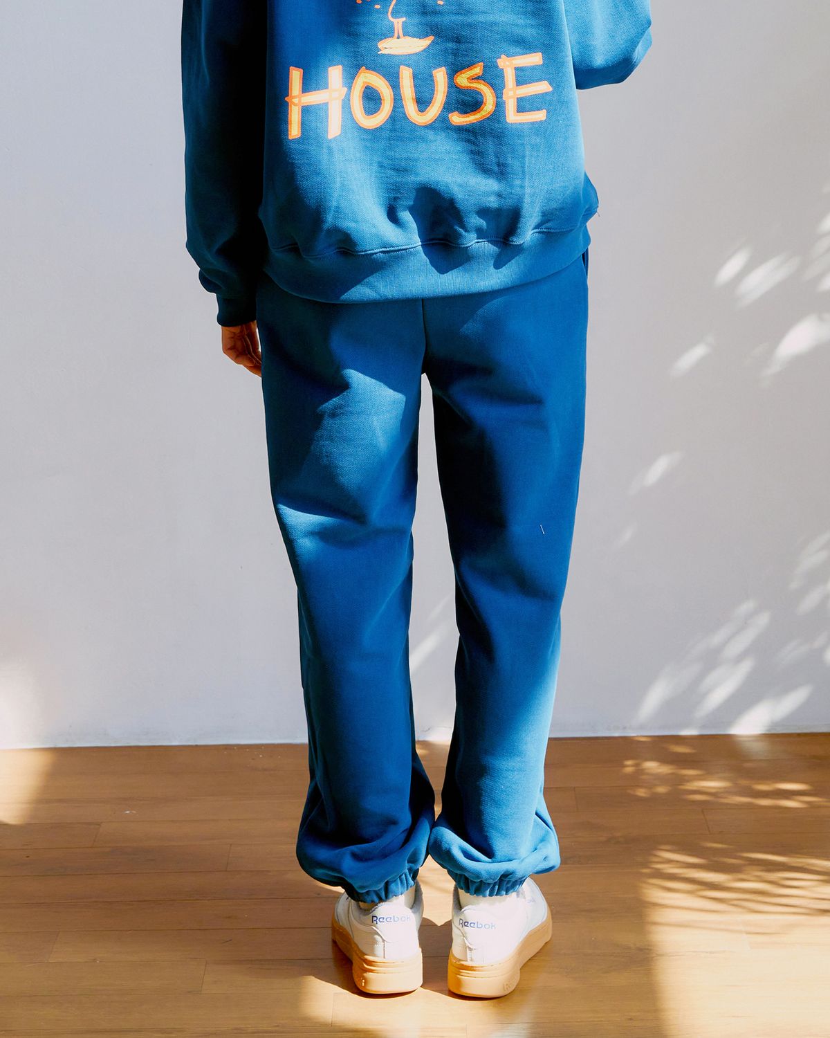 마르지하우스(MARJI HOUSE) Vintage logo sweat pants Blue