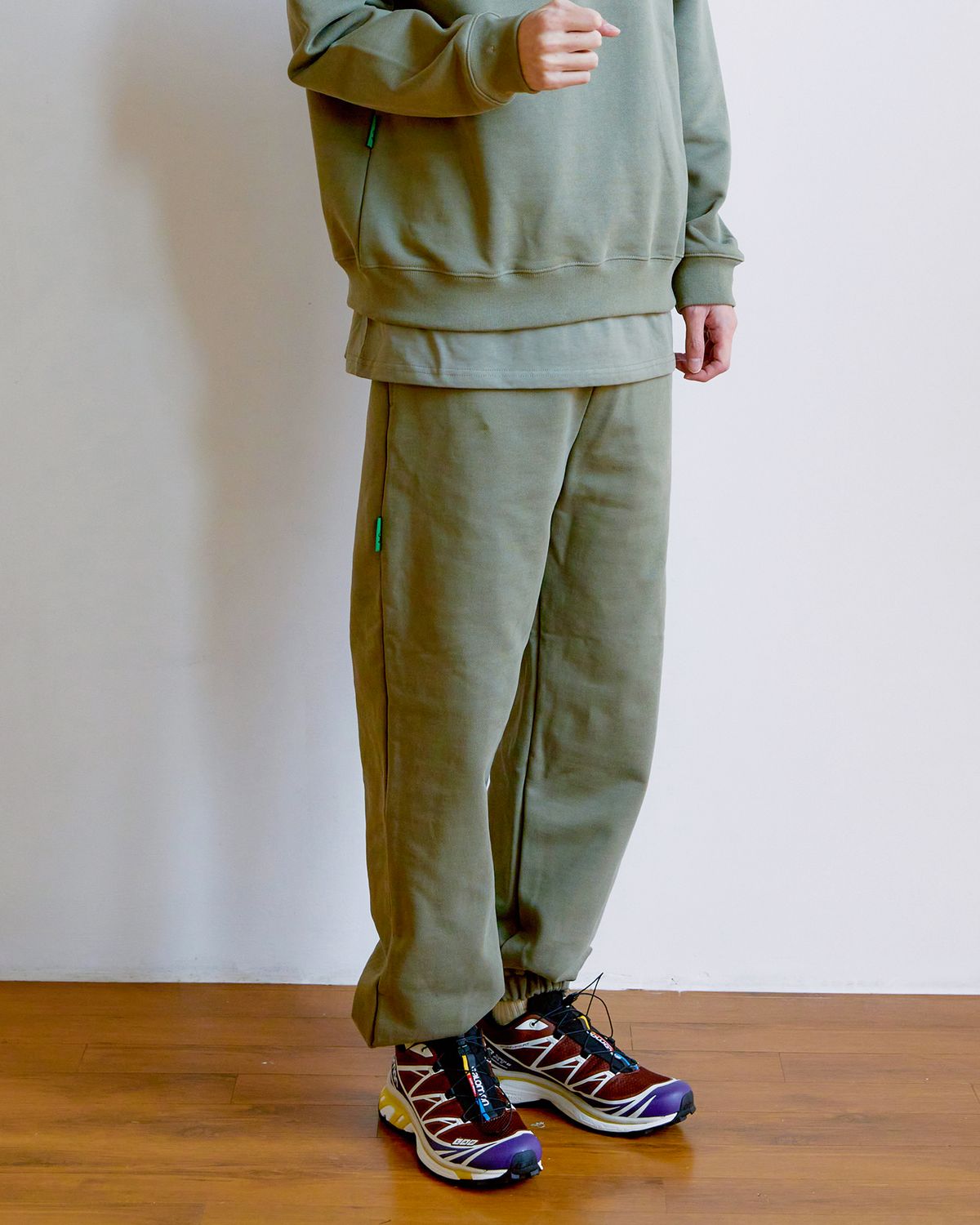 마르지하우스(MARJI HOUSE) Vintage logo sweat pants Khaki