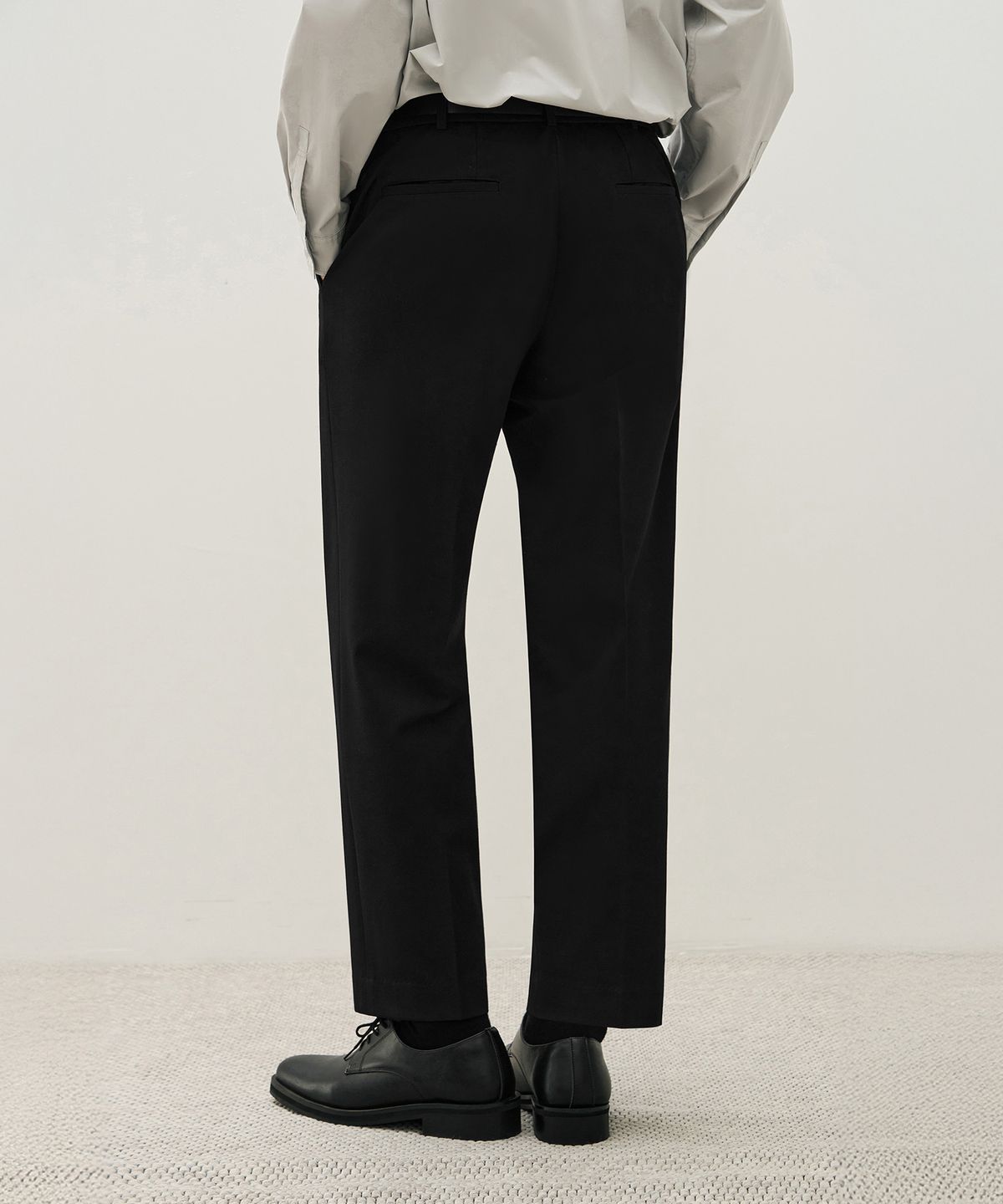드로우핏(DRAW FIT) 밴딩 테이퍼드 슬랙스 [BLACK]