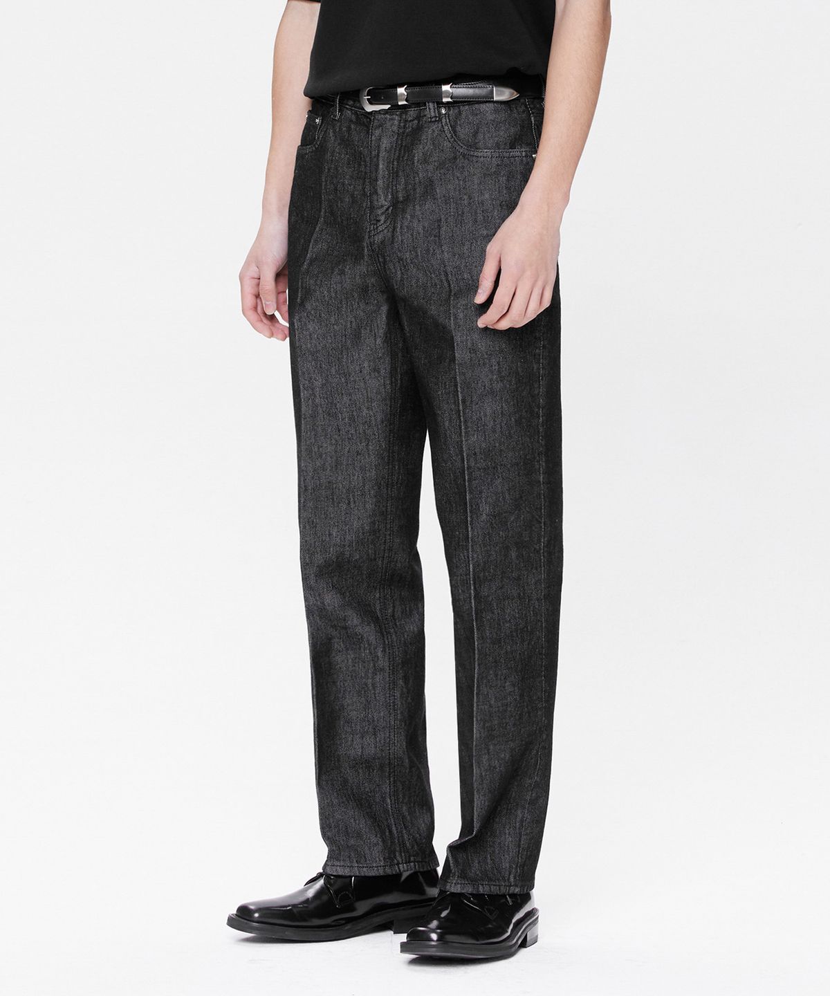 브랜디드(BRANDED) 603 HARD TWIST DENIM BLACK 1WASH JEANS [RELAX STRAIGHT]