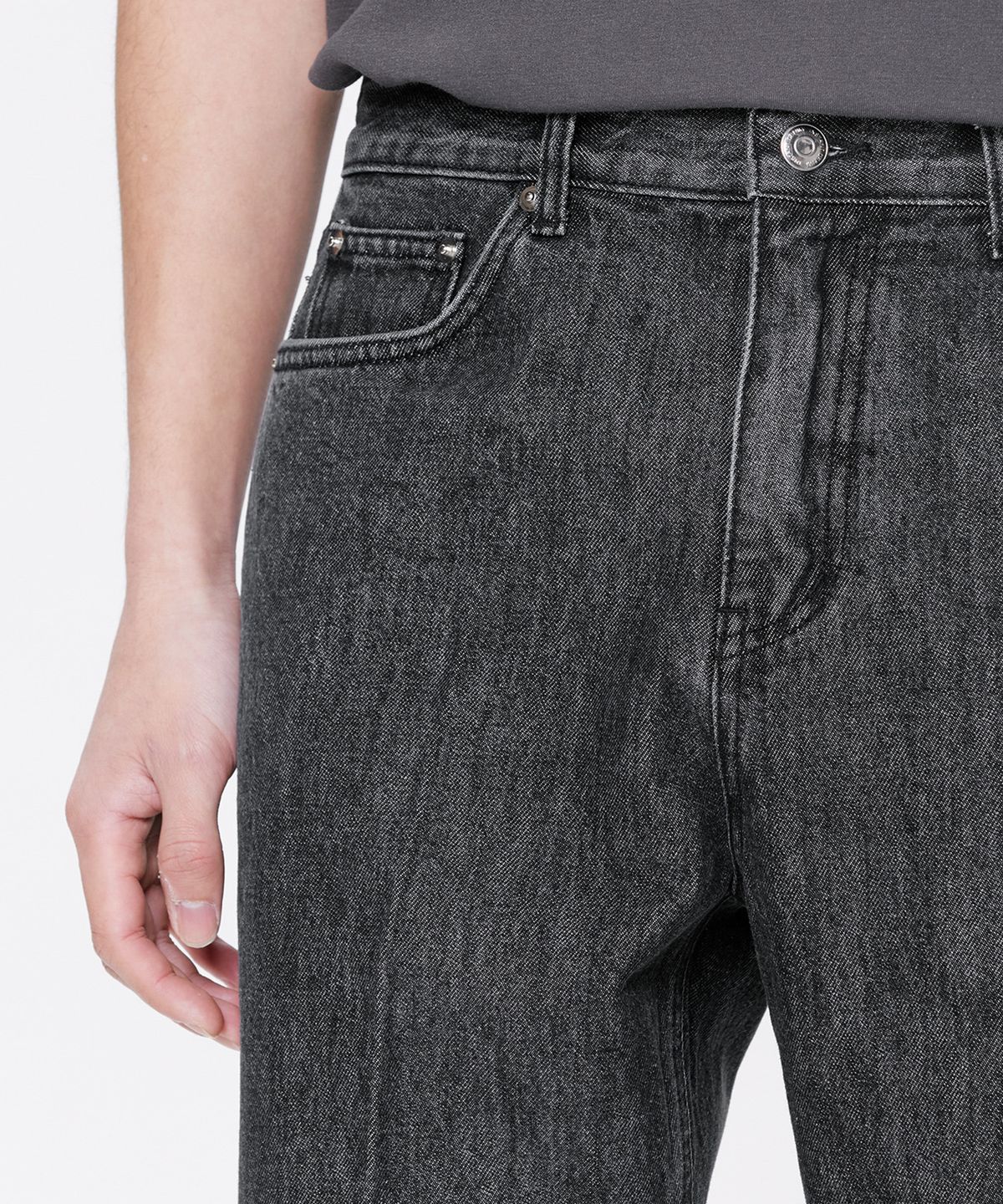 브랜디드(BRANDED) 604 HARD TWIST DENIM WASHED BLACK JEANS [RELAX STRAIGHT]