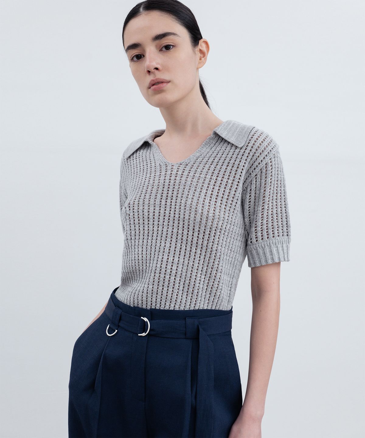 리이(RE RHEE) KNITTED SHORT SLEEVES COLLARED TOP MS
