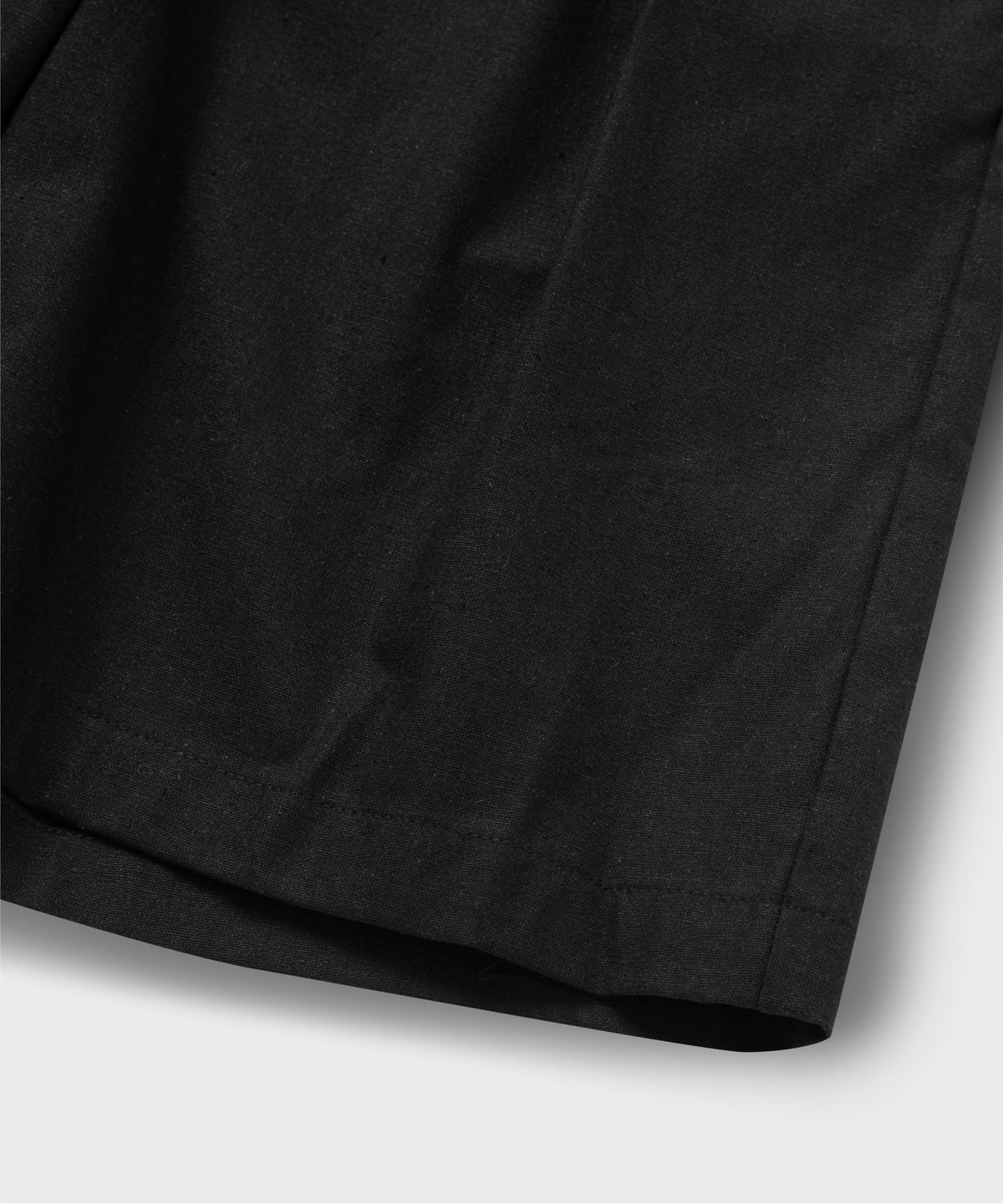 넌블랭크(NONBLANK) 와이드 핏 린넨 하프 팬츠_BLACK