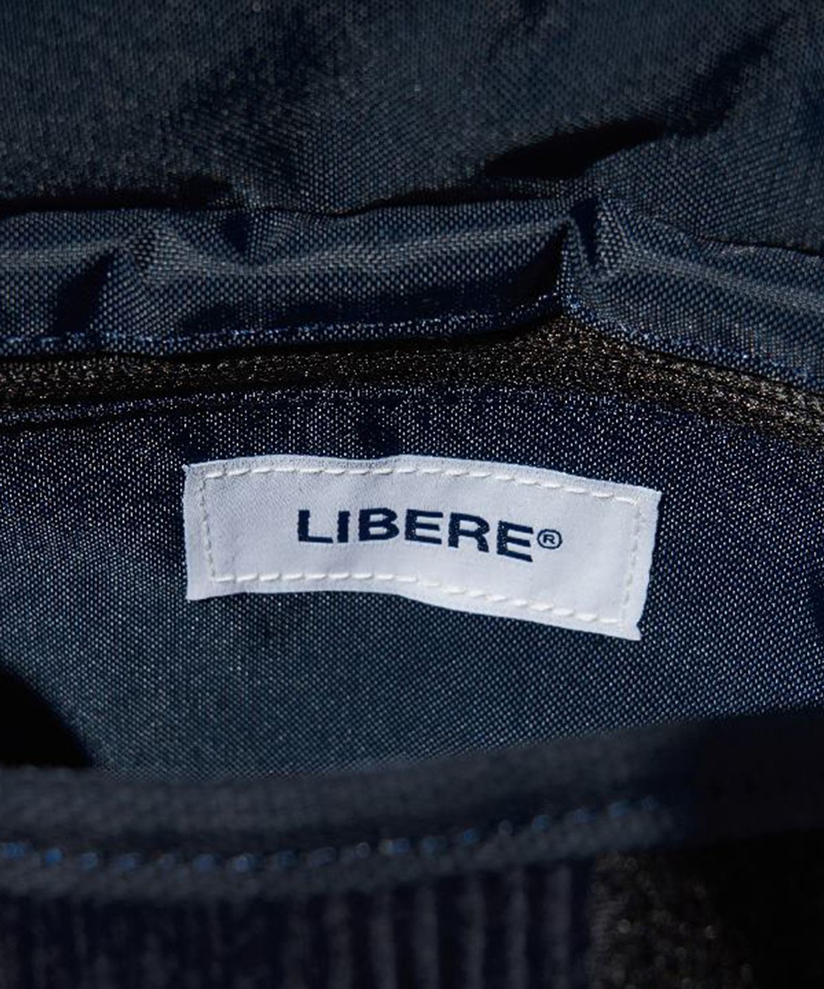리베레(LIBERE) MINI MESSENGER BAG / NAVY