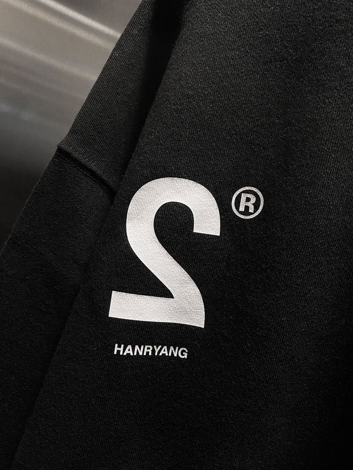 한량 컬렉티브(HANRYANG COLLECTIVE) HR ARIRANG TG BLACK MTM 한량×레이쿠 블랙맨투맨
