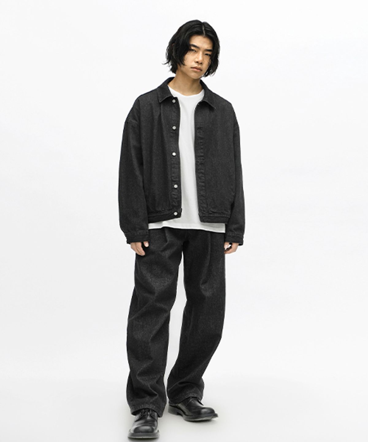 에러스익셉티드(ERRORS EXCEPTED) WT028 플리츠 테이퍼드 데님팬츠 (Black)