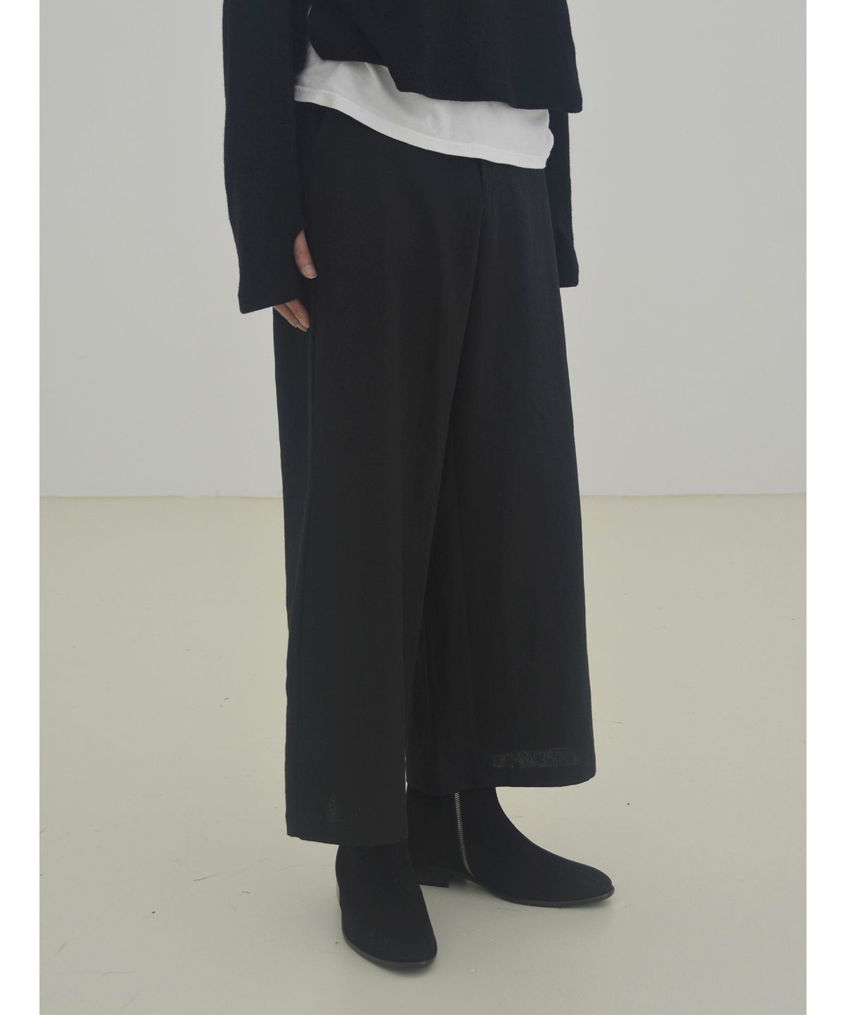 블릭베이크(BLEAKBAKE) Wide flare pants