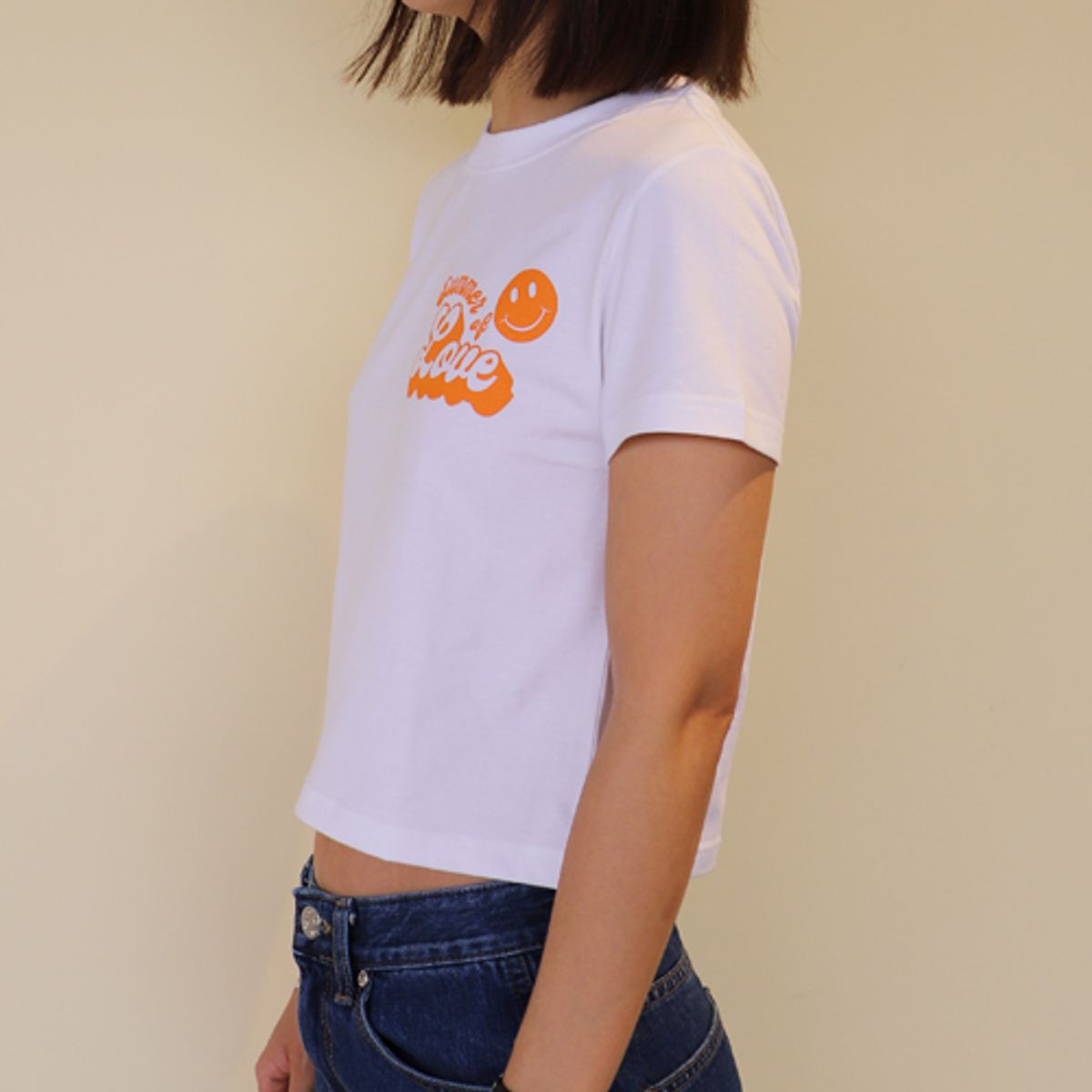 크루치(KRUCHI) SUMMER OF LOVE CROP T-SHIRT (WHITE)