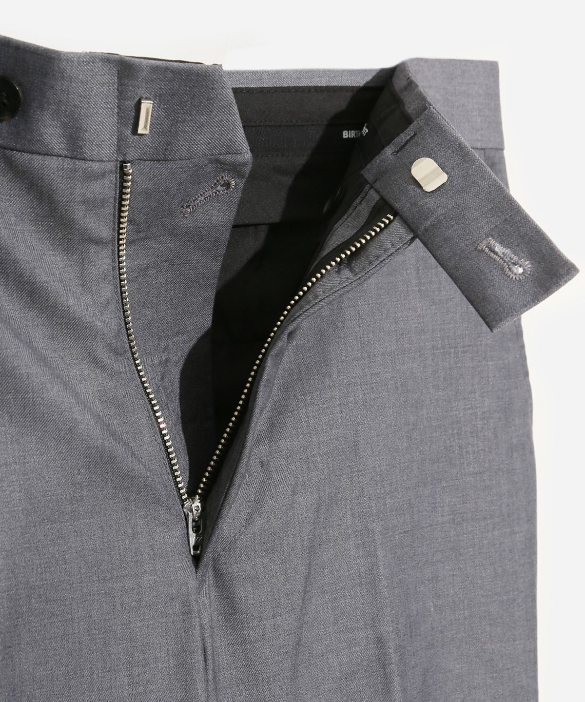 벌스데이수트(BIRTHDAYSUIT) DAILY SUIT PANTS (LIGHT GREY)