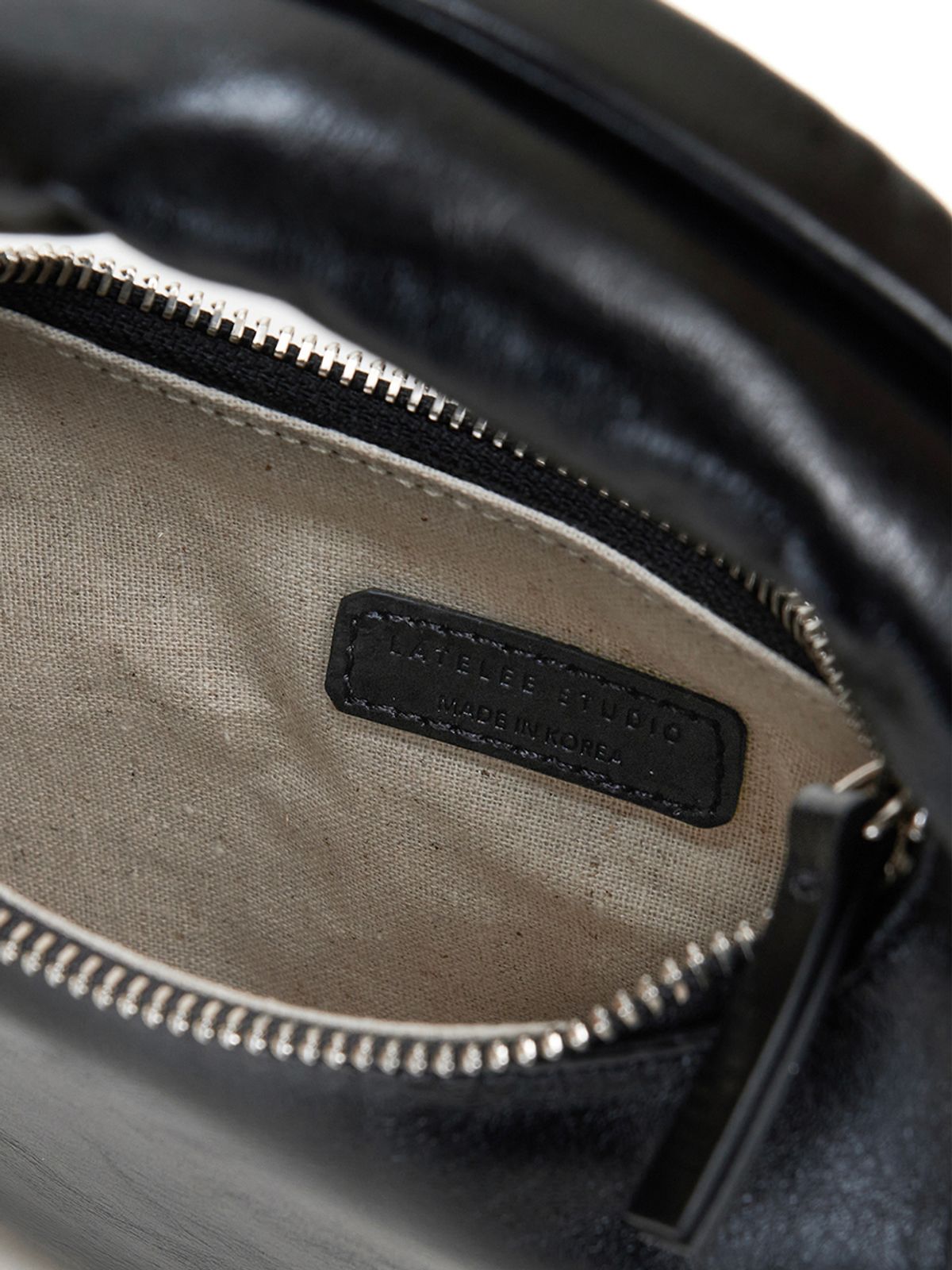 레이트리 스튜디오(LATELEE STUDIO) MILA MICRO/ Creased Black