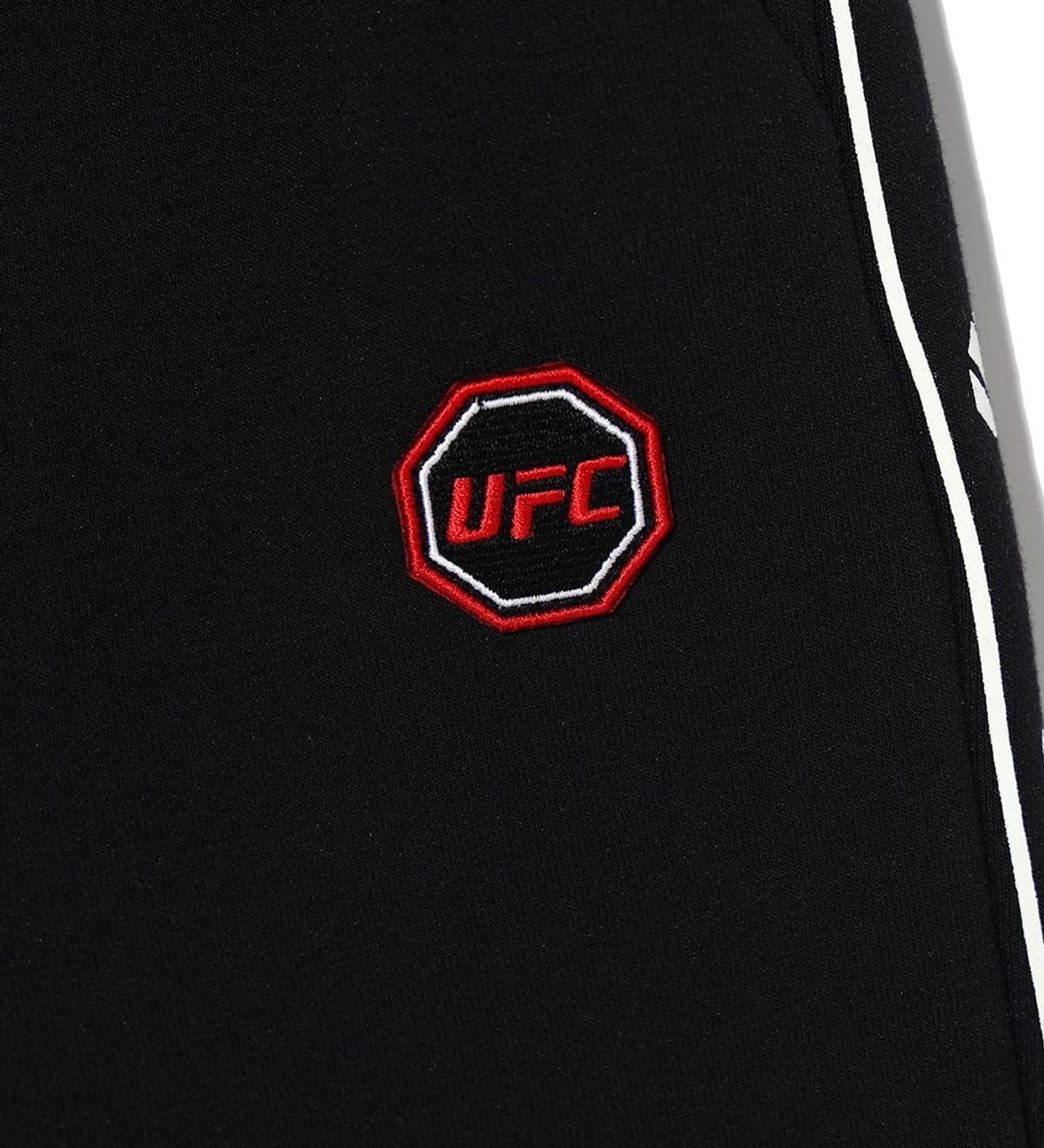 유에프씨 스포츠(UFC SPORT) UFC 사이드 로고 그래픽 쇼츠 블랙 U2SPT1122BK