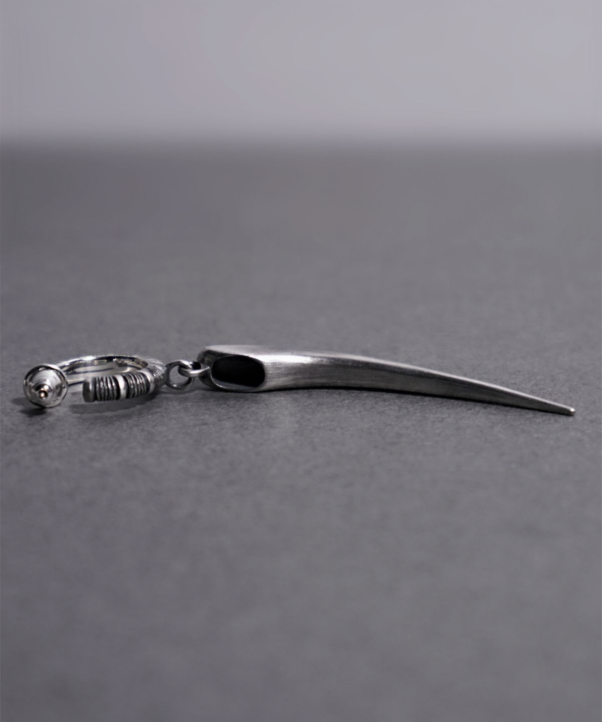 갓제이크(GODJAKE) [DEVOURED] BT HOOP EARRING