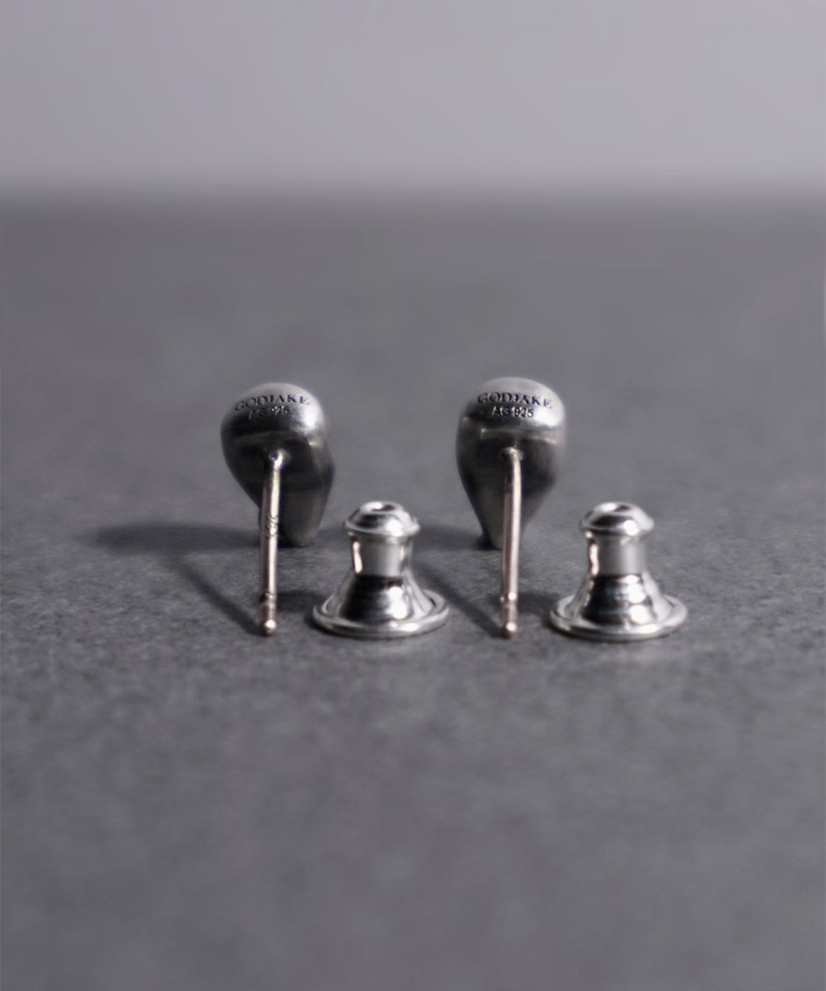 갓제이크(GODJAKE) [DEVOURED] ST EARRING