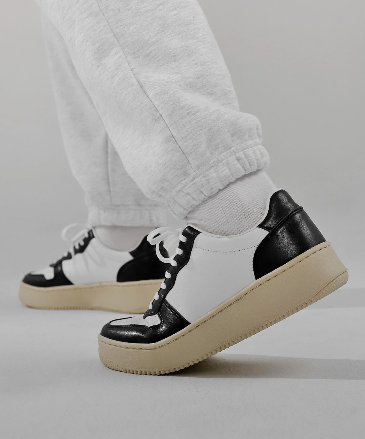 힐탑(HEELTOP) HT4900-BK 치트키 6CM 리프트 스니커즈 라온 블랙 [230~280MM]