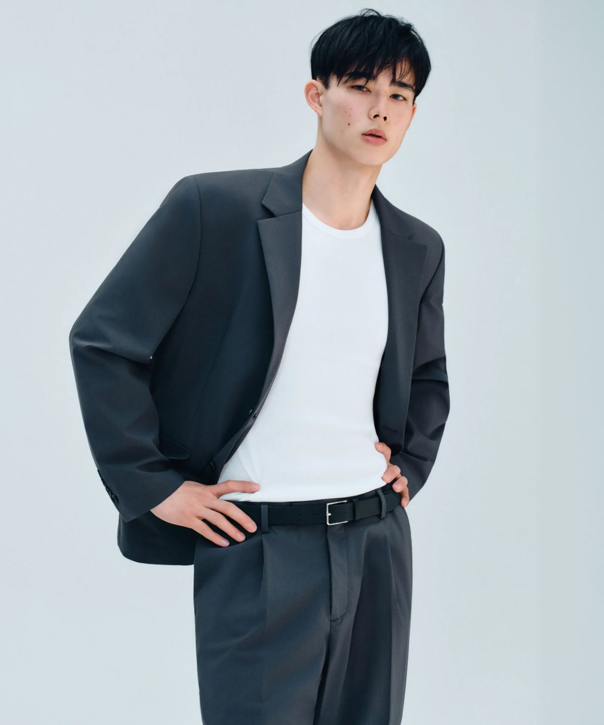 무신사 스탠다드(MUSINSA STANDARD) [쿨탠다드] 릴렉스드 베이식 블레이저 [그레이]