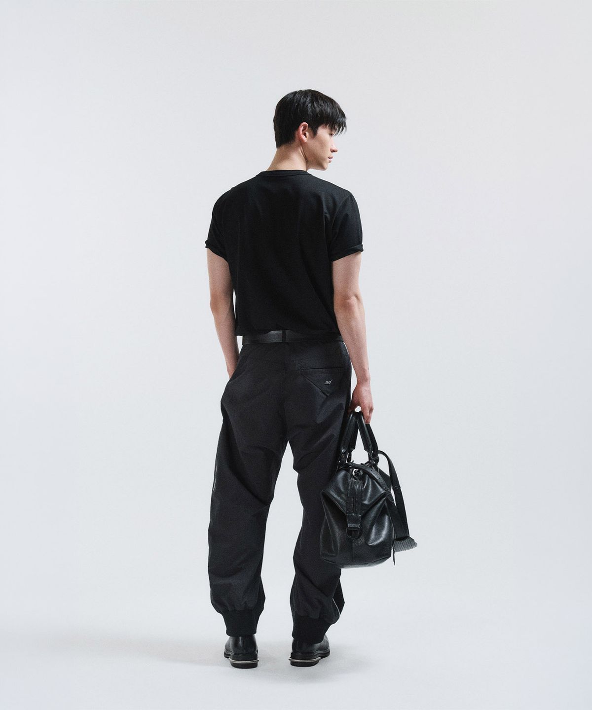 51퍼센트(51PERCENT) Metal logo t-shirt - Black