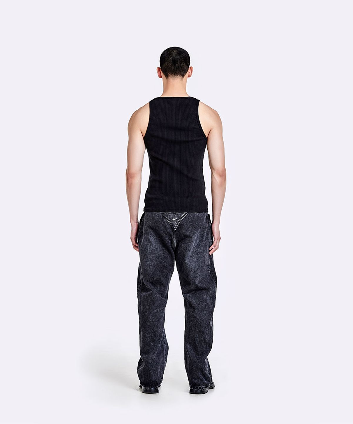 51퍼센트(51PERCENT) Irregular logo embroidery logo sleeveless - Black