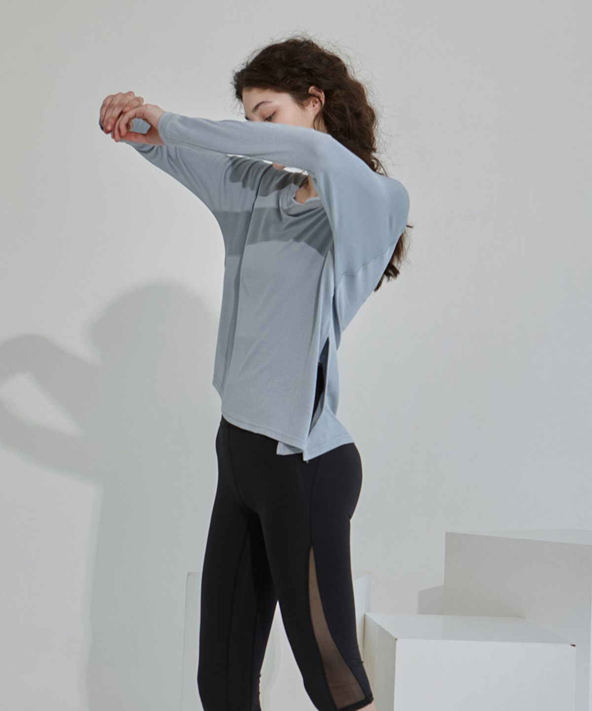 데비웨어(DEVIWEAR) 소프트 보트넥 슬릿 커버업 DEVI-T0079-페일민트