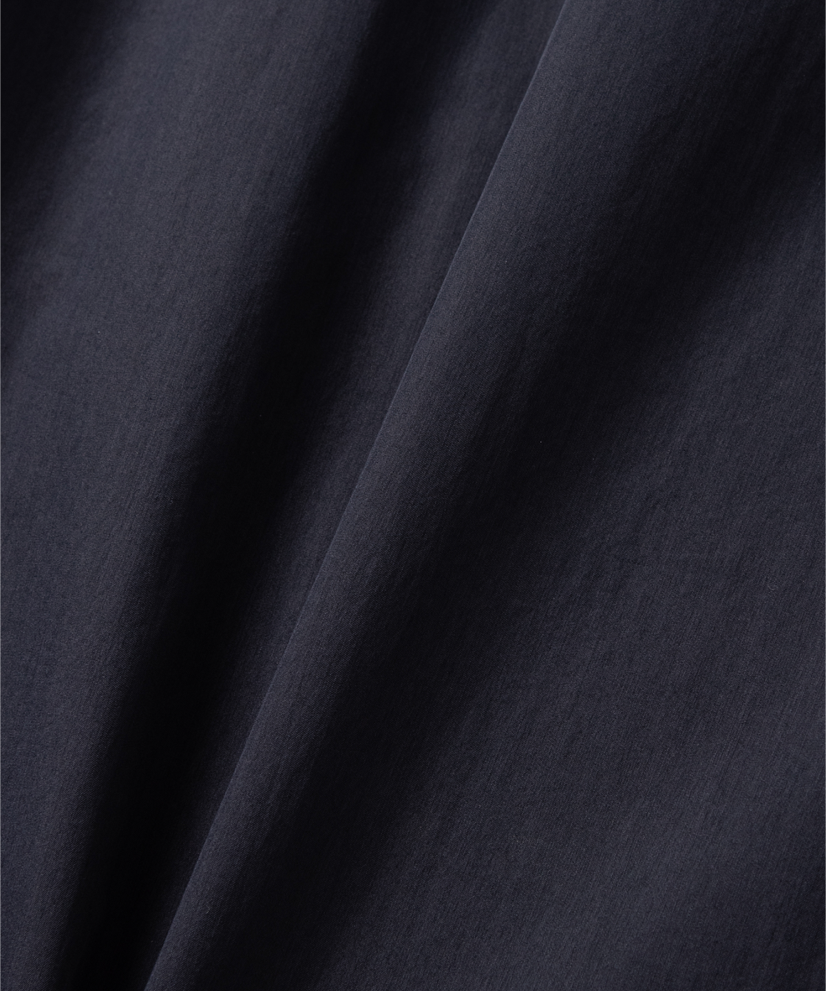 넌블랭크(NONBLANK) 네츄럴 링클 하프 슬리브 셔츠_DARK NAVY