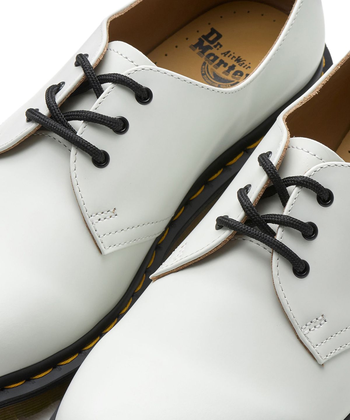 닥터마틴(DR.MARTENS) 1461 3홀 스무스 화이트 / 26226100
